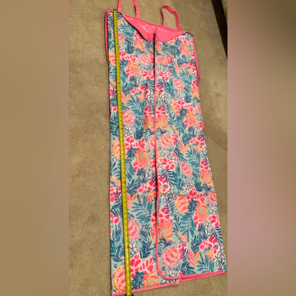 Lilly Pulitzer Pink and Blue Floral foldable picnic blanket tote - Picture 5 of 10